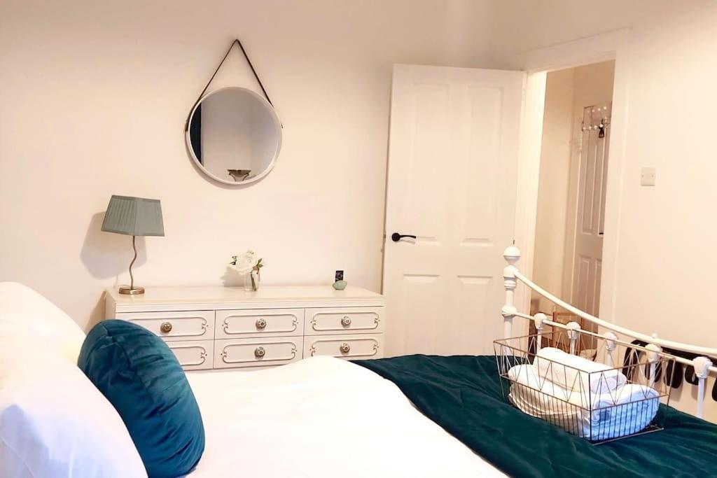 אובאן Flat 12A - Central, Modern, Bright Apartment With Free Wifi מראה חיצוני תמונה