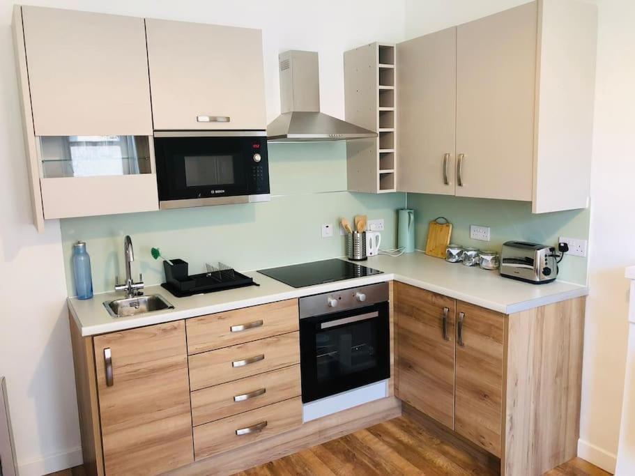 אובאן Flat 12A - Central, Modern, Bright Apartment With Free Wifi מראה חיצוני תמונה